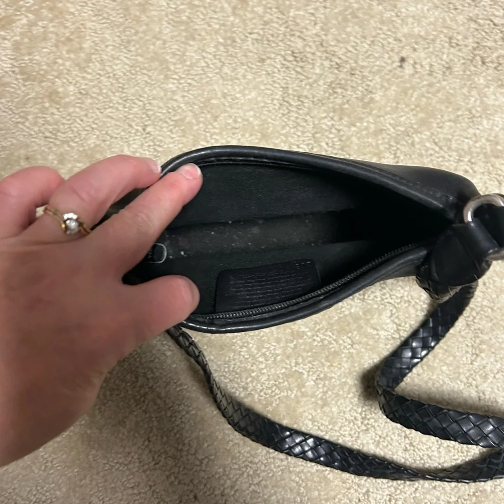 Purses - Picture 3 of 14